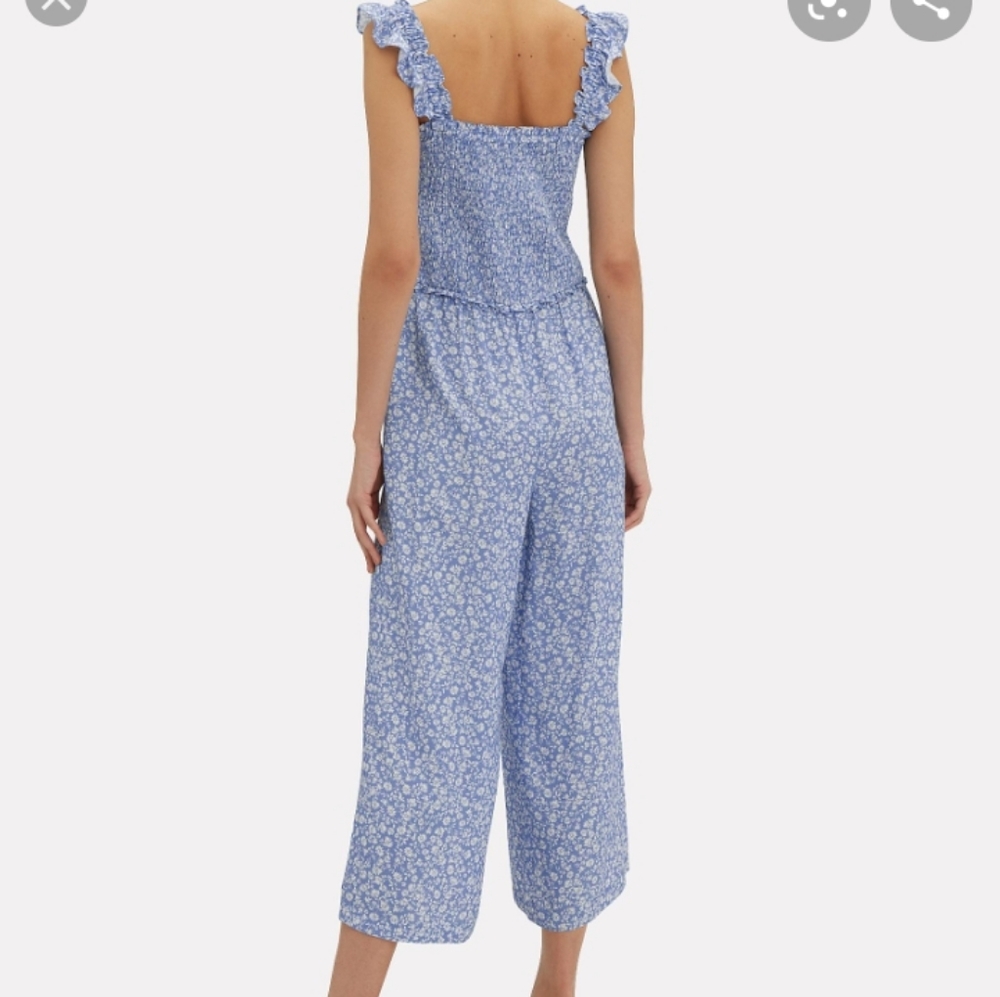 Intermix jumpsuit - Picture 2 of 4